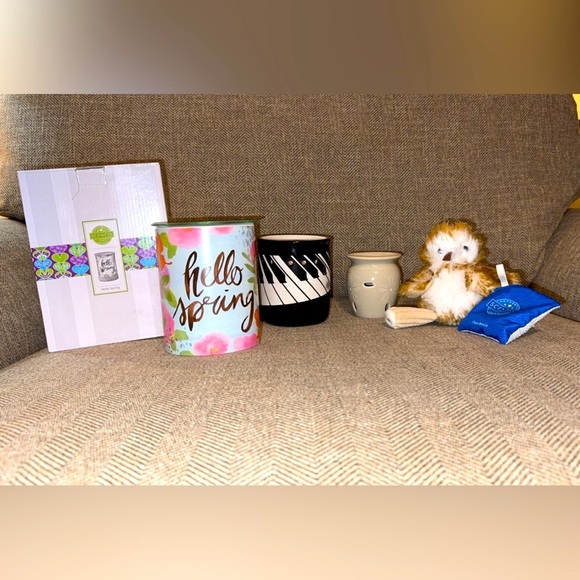 BUNDLE 5 Count Scentsy Fragrance Wax Melt Warmers Scentsy Buddy/Scent Pack - Picture 1 of 12